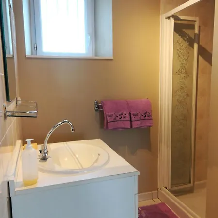 D'hotes Le Petit Angle Saint-Broladre